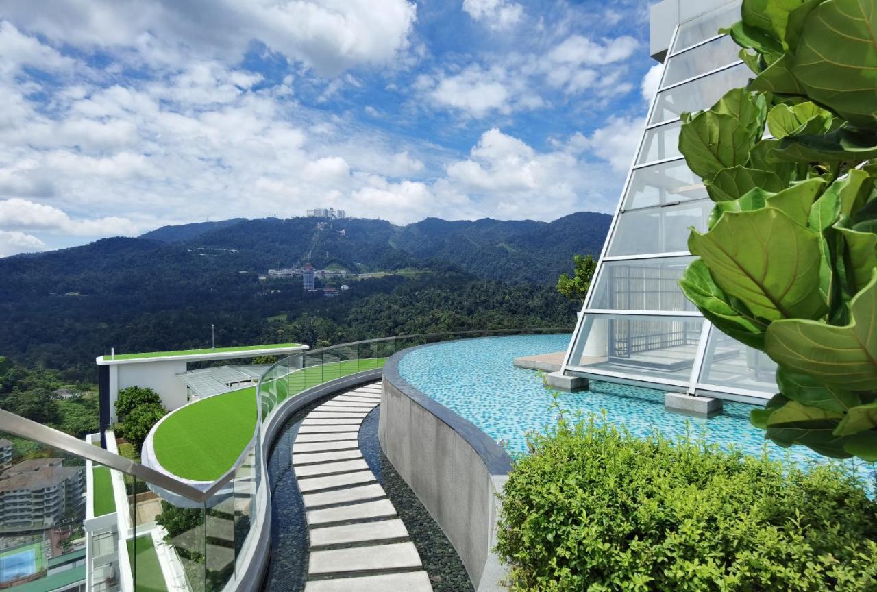 Windmill Upon Hills Luxurious Sky Villa 360 Sky Pool Heated Pool Mountainous Genting View Genting Highland By Heritage Genting Highlands Eksteriør billede