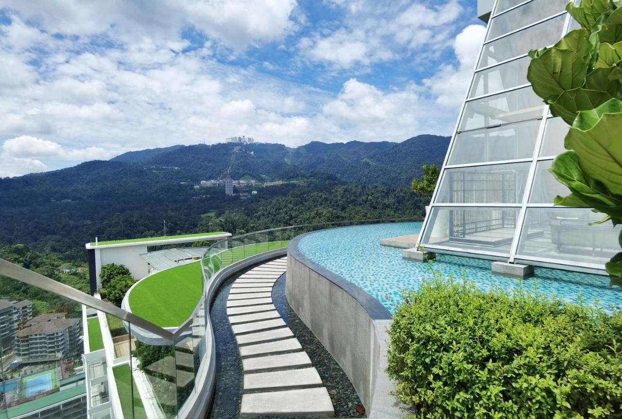 Windmill Upon Hills Luxurious Sky Villa 360 Sky Pool Heated Pool Mountainous Genting View Genting Highland By Heritage Genting Highlands Eksteriør billede